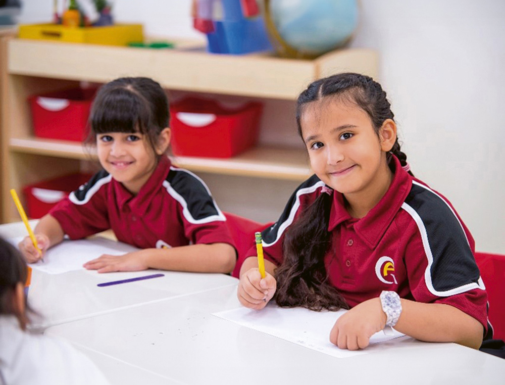 بناء الجسور: التعليم التشاركي في الفصول الدراسية ثنائيّة اللغة